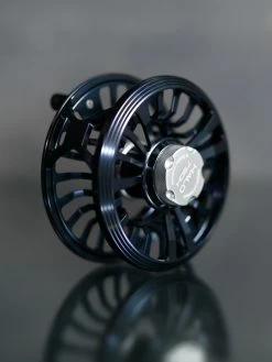 Guideline Halo DH Fliegenrolle Sapphire Blue -Geschäft Für Angelbedarf halo dh blue img1